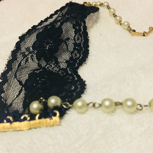 032 Ms Gilmore Vintage costume choker - Picture 2 of 10